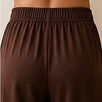 Elasticated back waist.